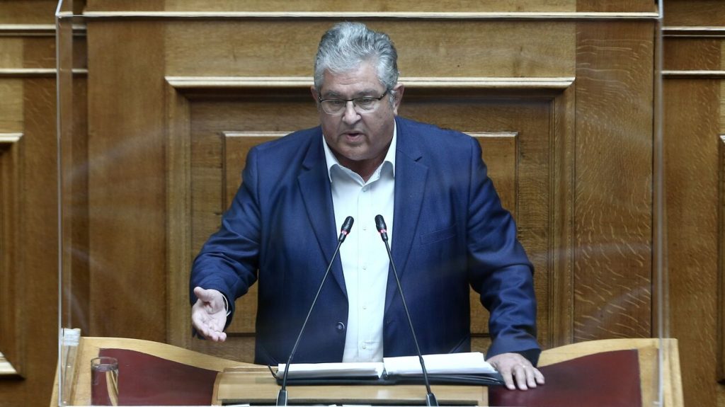 Δ.Κουτσούμπας: «Γυρίζουμε την πλάτη όχι μόνο στη ΝΔ, αλλά και σε ΣΥΡΙΖΑ και ΠΑΣΟΚ»