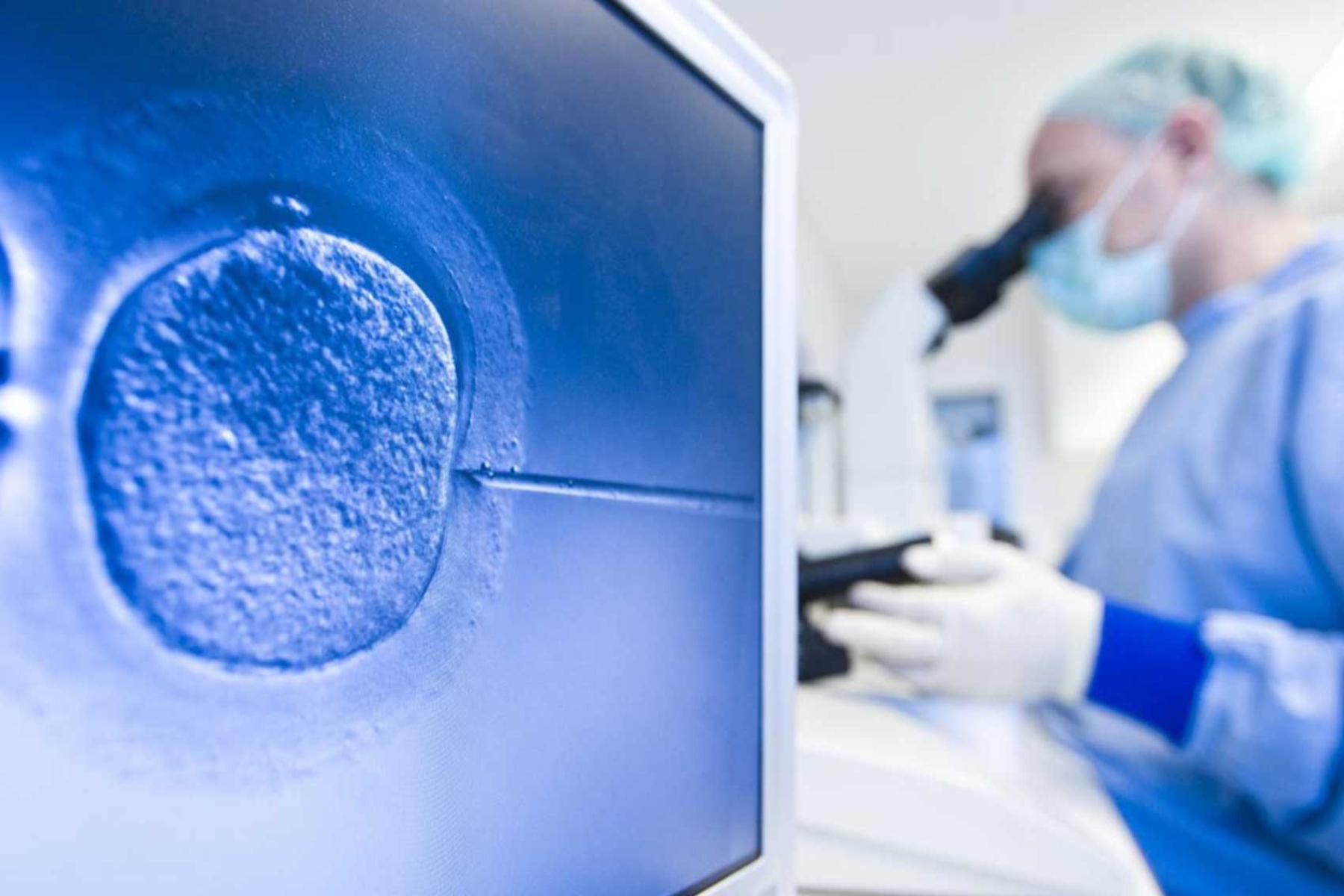 Η επιστήμη ξεπερνά τα όρια της; – Ο γενετικός έλεγχος επιτρέπει στους γονείς να επιλέξουν τα πιο υγιή έμβρυα