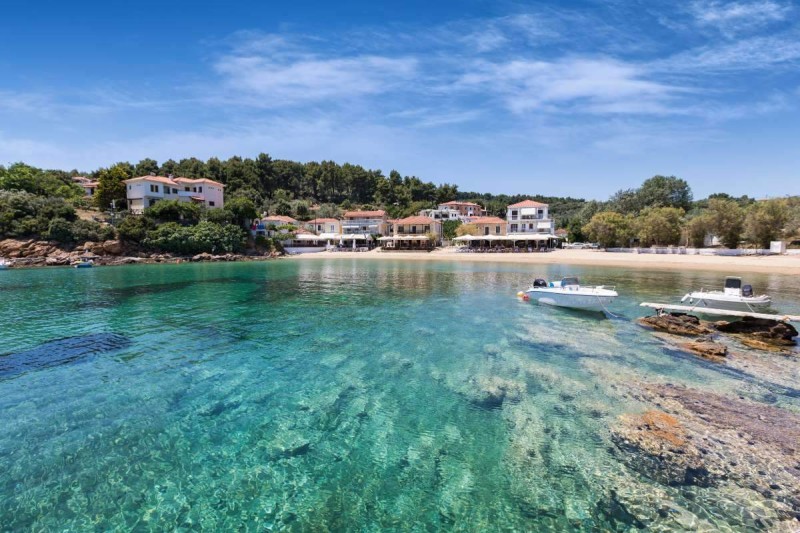 Διακοπές χωρίς πλοίο: Έξι καλοκαιρινοί προορισμοί που θα σας «μαγέψουν»