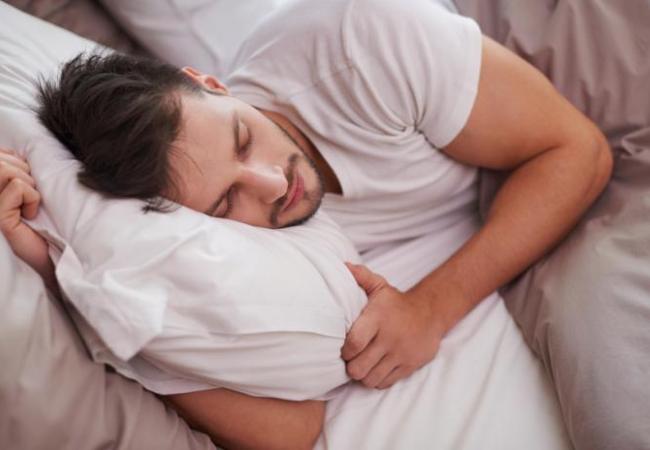 Η έλλειψη ύπνου μπορεί να επηρεάσει τον κίνδυνο οστεοπόρωσης σύμφωνα με έρευνες
