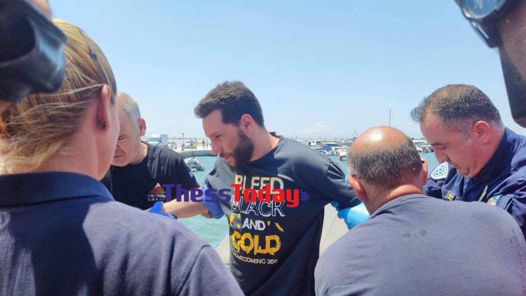Χαλκιδική: «Προσπαθούσα να παραμείνω ήρεμος για να αντέξω» λέει 30χρονος που διεσώθη μετά από 18 ώρες στη θάλασσα