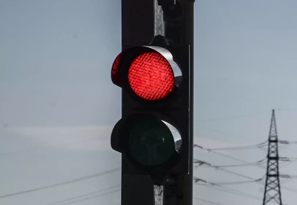 Γερμανία: Νέο σύστημα καταγράφει τις παραβιάσεις του κόκκινου σηματοδότη 