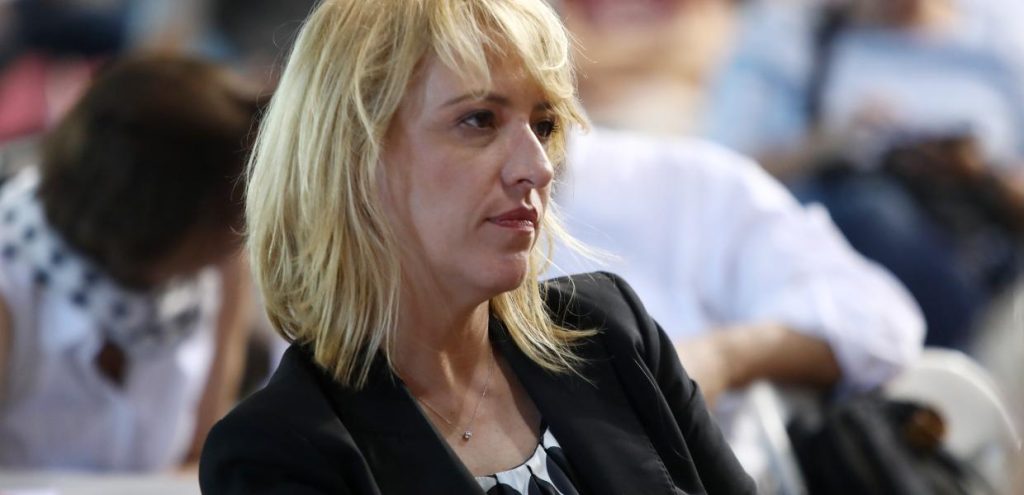 Στο εδώλιο και πάλι η Ρένα Δούρου για τη φονική πλημμύρα στη Μάνδρα