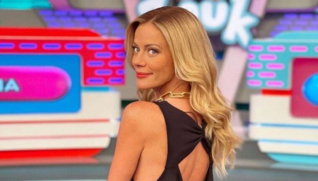 Ρουκ Ζουκ – Ακατάλληλη σκηνή που σόκαρε τη Ζέτα Μακρυπούλια: «Θα το ξεσκίσω τώρα» (βίντεο)