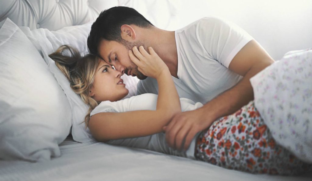 Κράτα σημειώσεις: Ποια μυρωδιά είναι αφροδισιακή για τον άνδρα & ποια για τη γυναίκα;