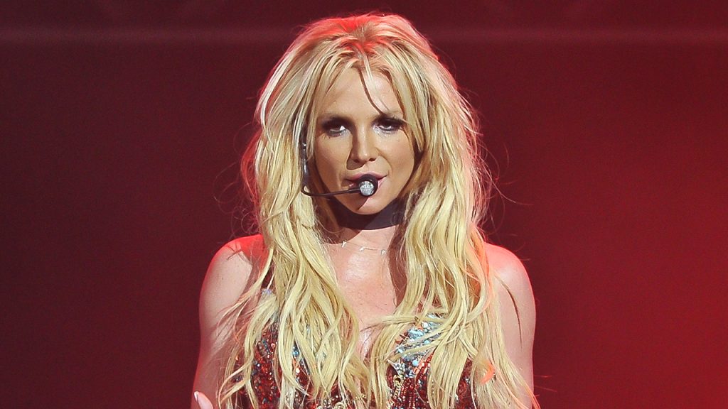 Η Britney Spears τα… «πέταξε» όλα και απόλαυσε γυμνή το μπάνιο της (φώτο)