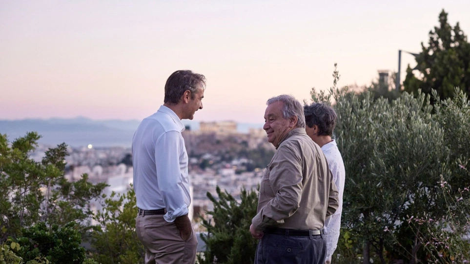Στην Αθήνα ο ΓΓ του ΟΗΕ – Κ.Μητσοτάκης: «Θα συζητήσουμε για τις μεγάλες προκλήσεις»