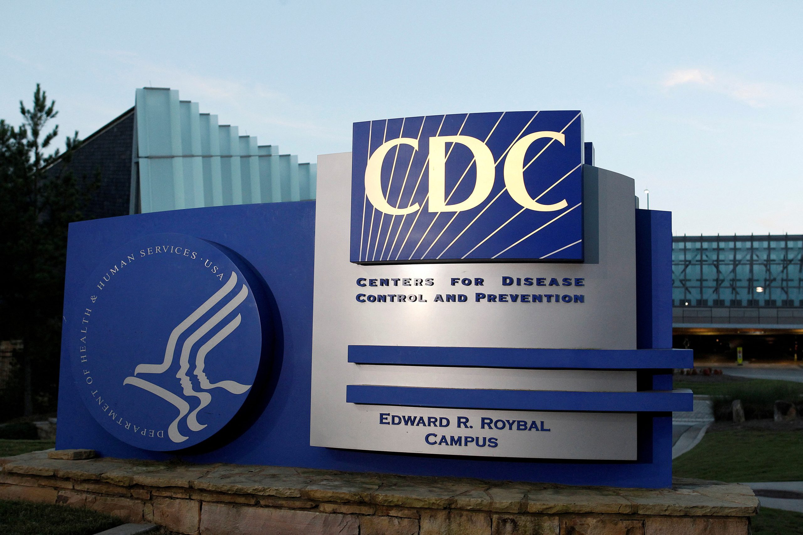 Παραδοχή CDC για παρενέργειες των εμβολίων: «Μεγάλη αύξηση θανάτων μετά από εμβόλια για Covid-19»