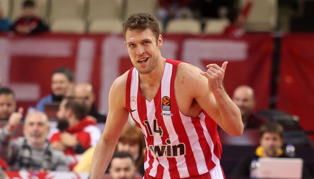 Oλυμπιακός: Παραμένει στον Πειραιά ο Σάσα Βεζένκοβ – Τέλος η προοπτική του ΝΒΑ