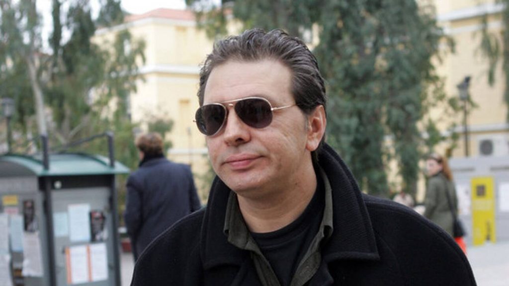 Διαψεύδεται η είδηση ότι «αναζητείται από την ΕΛΑΣ» ο Σ.Χίος μετά από μήνυση του Α.Πατέλη – «Δεν ισχύει» (upd)