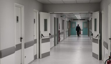Ηχηρό μήνυμα από νοσοκομεία της Θεσσαλονίκης: «Νοσοκομεία χωρίς αναισθησιολόγους παύουν να είναι νοσοκομεία»
