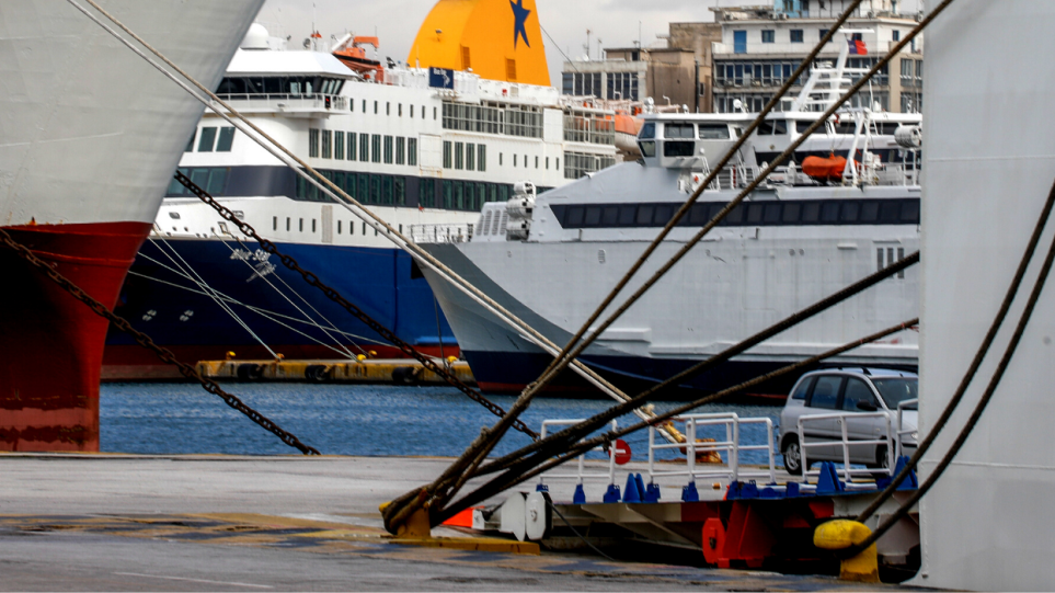 Κέρκυρα: Απαγόρευση απόπλου επιβατηγού πλοίου – Αποβιβάστηκαν με ασφάλεια οι 38 επιβάτες 
