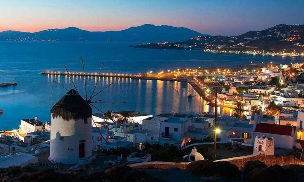 Έκτακτη σύσκεψη στο υπουργείο Προστασίας του Πολίτη για την εγκληματικότητα στη Μύκονο – «Μαγική εικόνα» η αστυνόμευση του νησιού