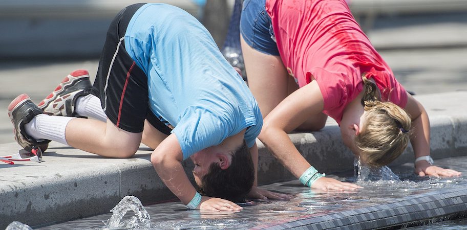Καύσωνας στη Βρετανία: Την Τρίτη το θερμόμετρο θα «χτυπήσει» 41 βαθμούς