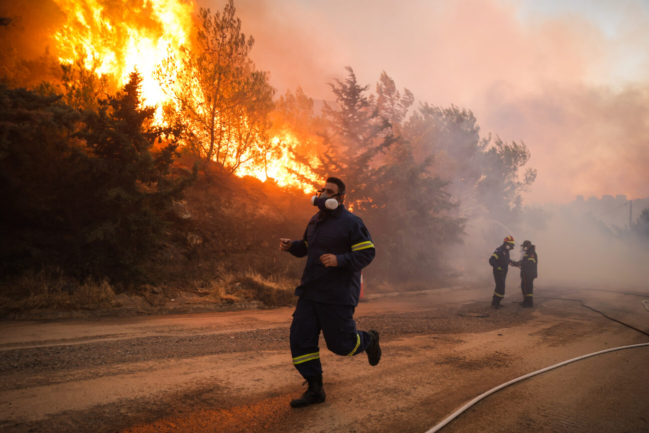 Πυρκαγιά Πεντέλης: Στο Νταού Πεντέλης αρχίσαν όλα – Ο αέρας την επέκτεινε μέσα σε λίγα λεπτά