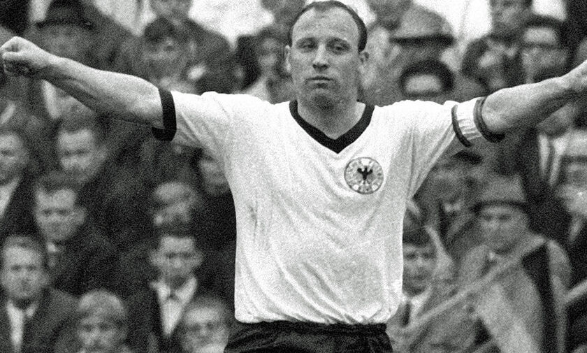 Θρήνος στο παγκόσμιο ποδόσφαιρο – Πέθανε ο «θρυλικός» Γερμανός ποδοσφαιριστής Ούβε Ζέελερ