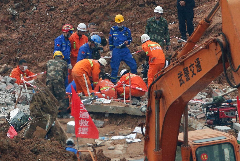 Κίνα: Δέκα νεκροί και επτά τραυματίες από κατολίσθηση βουνού σε ανθρακωρυχείο