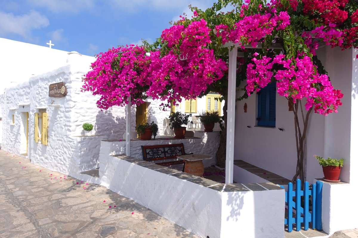 Σίφνος: Ο κυκλαδίτικος οικισμός της πραγματικός επίγειος παράδεισος όπου ο χρόνος μοιάζει να έχει σταματήσει