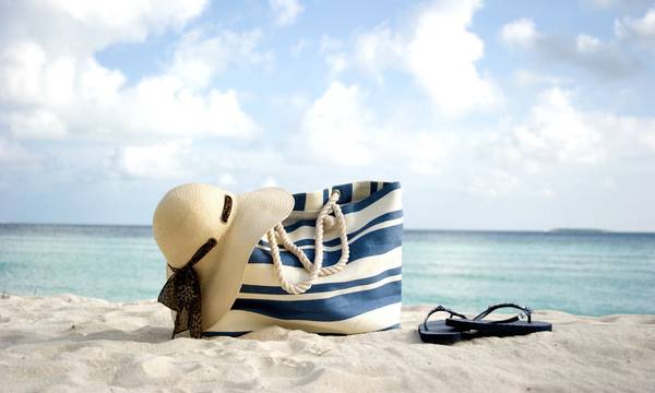 Αχαΐα: Έκλεψαν τσάντες από λουόμενους και έφυγαν τρέχοντας