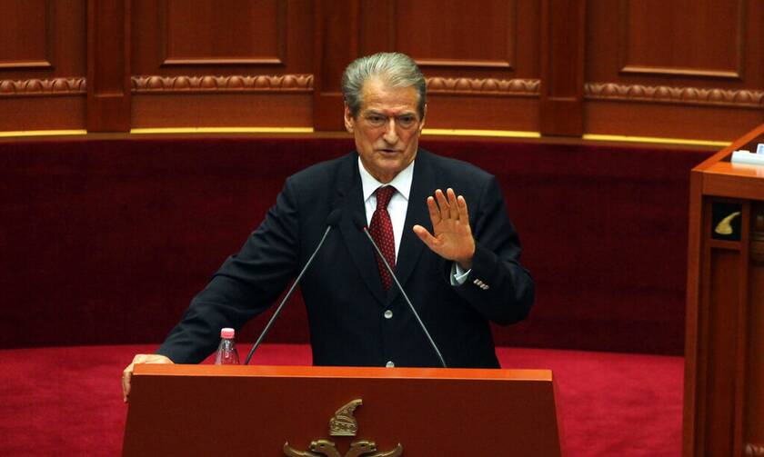 Σ.Μπερίσα: Κάλεσε τους οπαδούς του σε πολιτική ανυπακοή απέναντι στην κυβέρνηση Ε.Ράμα