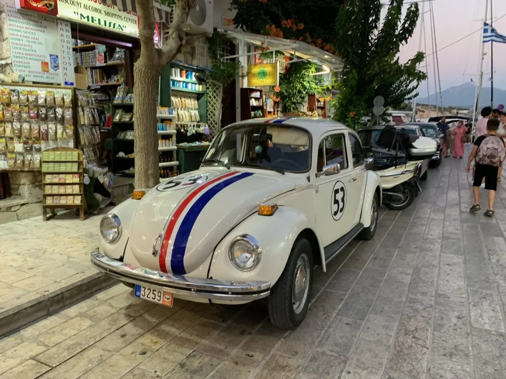 Σάμος: Έκθεση στο Πυθαγόρειο – Αυτοκίνητα μιας άλλης εποχής εντυπωσιάζουν ξανά (φωτό)