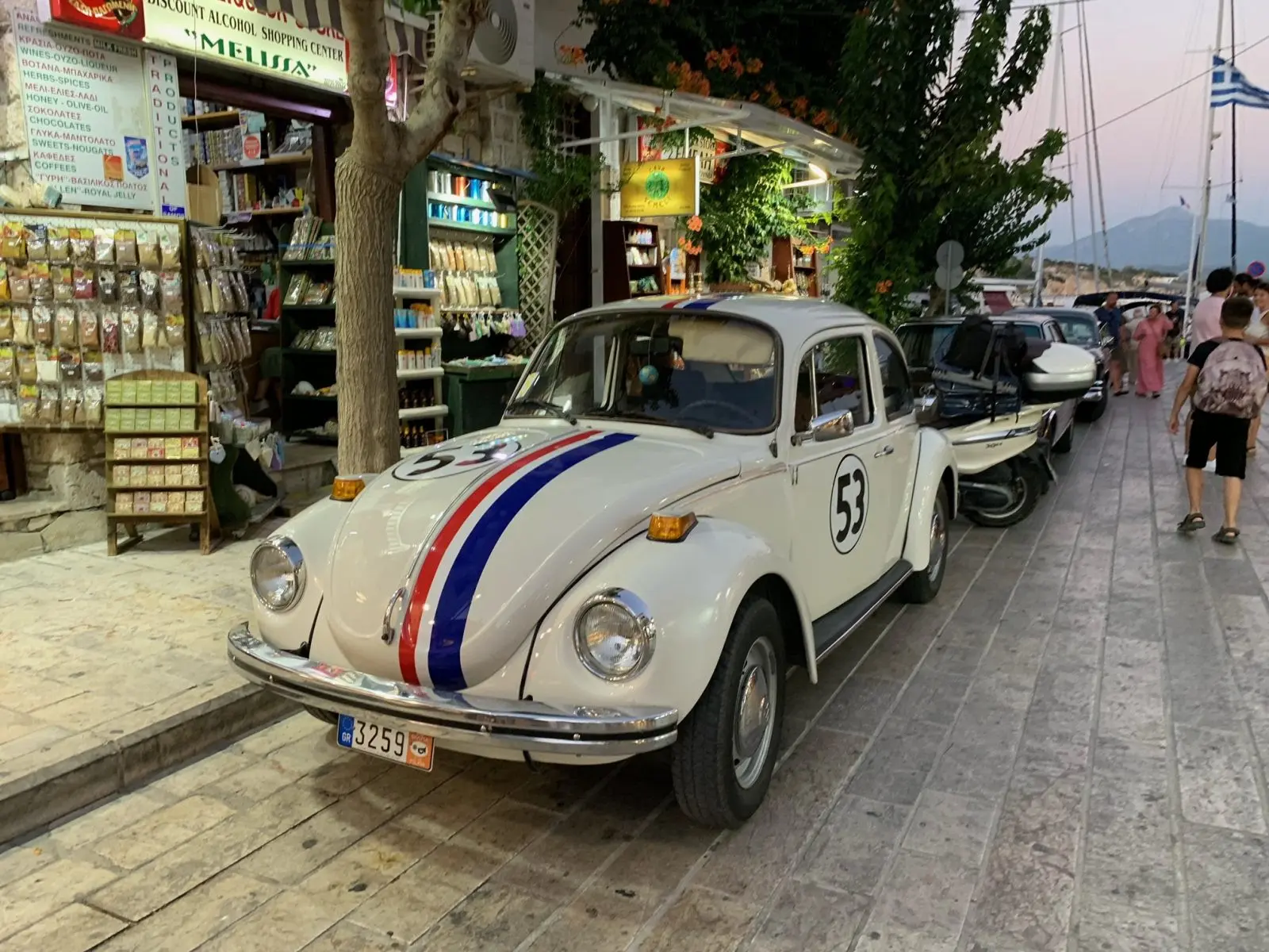 Σάμος: Έκθεση στο Πυθαγόρειο – Αυτοκίνητα μιας άλλης εποχής εντυπωσιάζουν ξανά (φωτό)