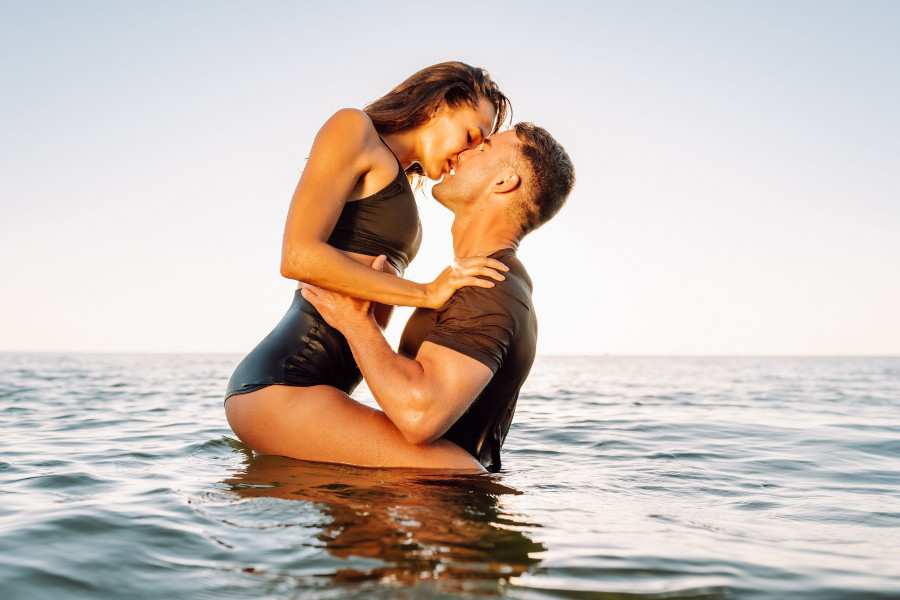 Έρευνα: Οι άνθρωποι κάνουν περισσότερο σεξ το καλοκαίρι;