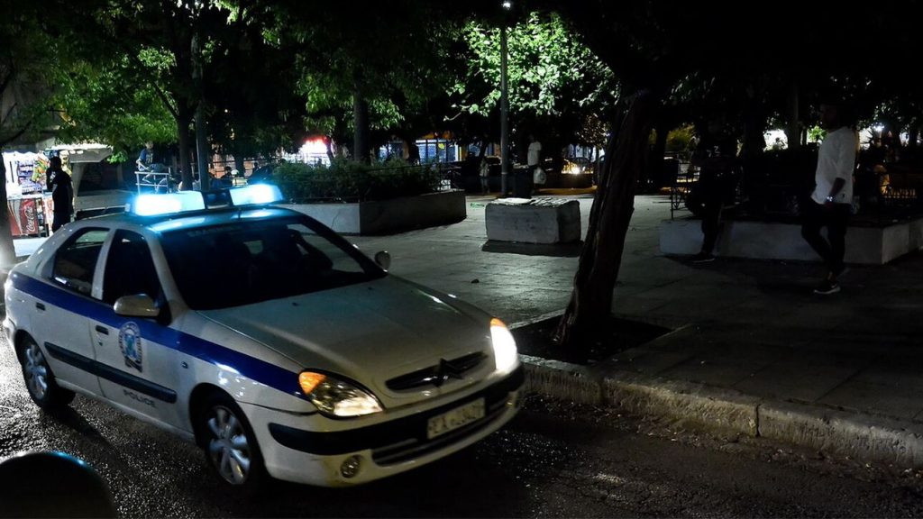 Τις έρευνες για τον εκρηκτικό μηχανισμό στην Ευελπίδων αναλαμβάνει η αντιτρομοκρατική