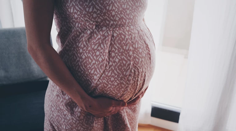 Ο καύσωνας είναι επικίνδυνος για τις εγκύους – Τι μπορεί να συμβεί – Τι έδειξε μελέτη