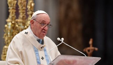 Πάπας Φραγκίσκος: Ισχυρά μηνύματα για βασικά θέματα που απασχολούν την Ιταλία