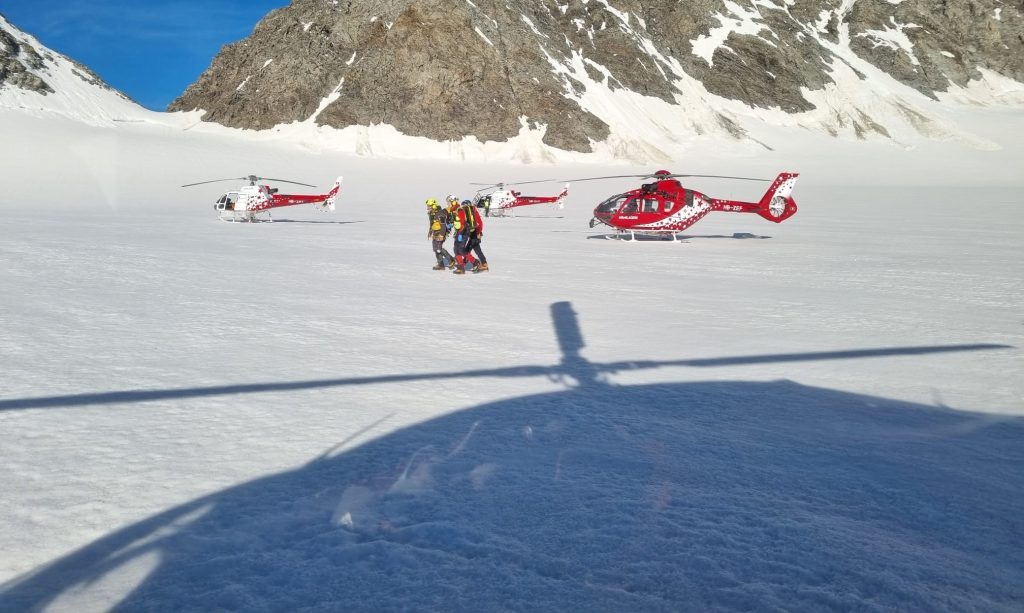 Παγετώνας που λιώνει στις Άλπεις αλλάζει τα σύνορα μεταξύ Ελβετίας και Ιταλίας