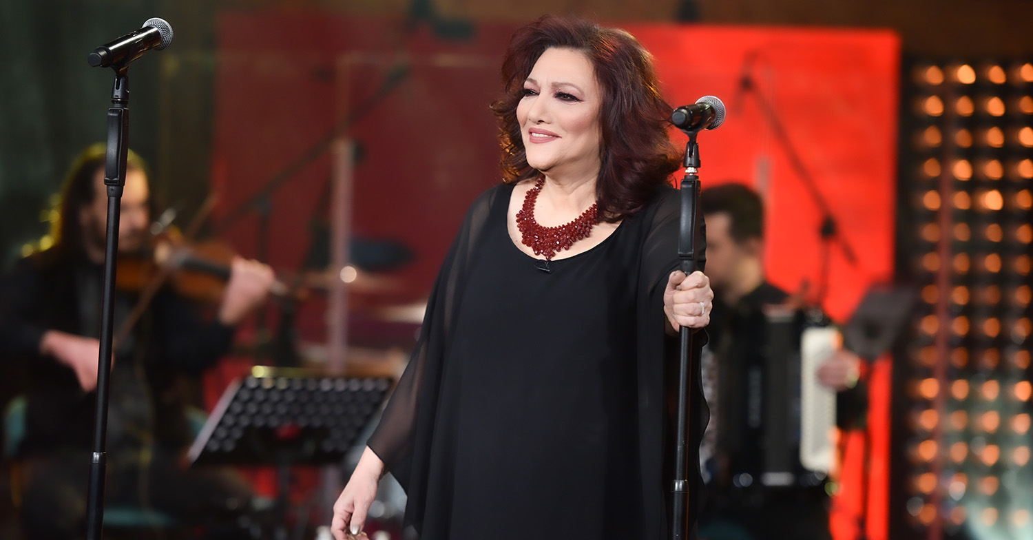 Στο νοσοκομείο μεταφέρθηκε εσπευσμένα η Ελένη Βιτάλη – Διέκοψε συναυλία της στη Ρόδο