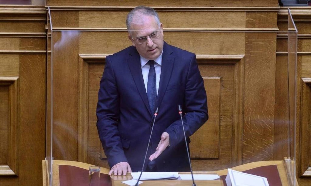 Τ.Θεοδωρικάκος: «Μαθήματα εθνικής κυριαρχίας από τον τέως πρωθυπουργό δεν δεχόμαστε»