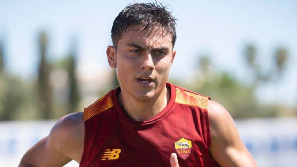 Π.Ντιμπάλα: Τρομερή υποδοχή από 10.000 οπαδούς της Ρόμα (βίντεο)