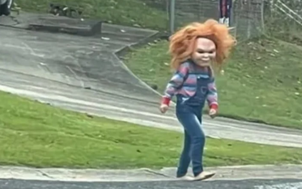 Πανικός στις ΗΠΑ: 5χρονος κυκλοφορούσε ντυμένος «Chucky» – «Κούκλα του Σατανά»