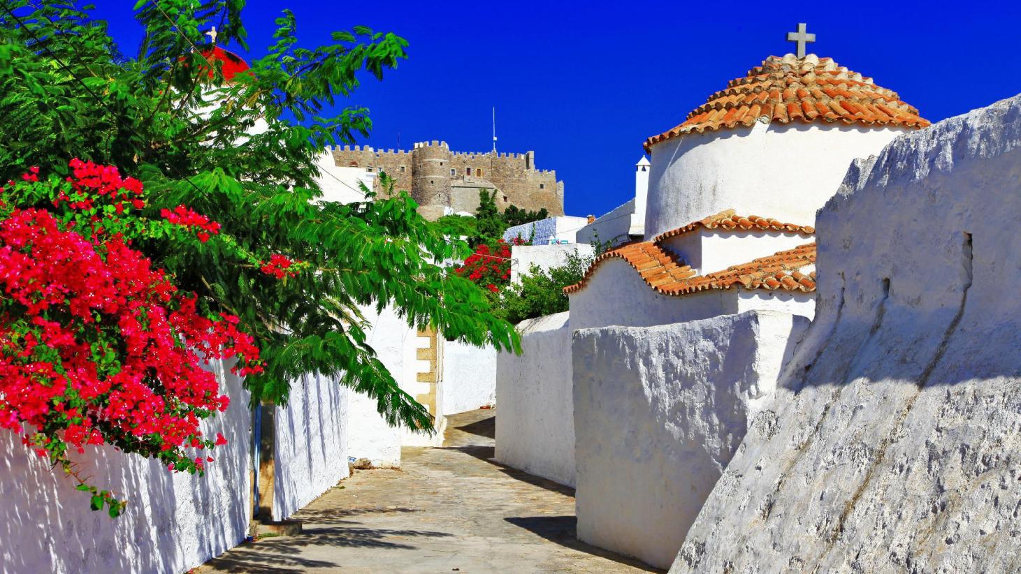 Travel + Leisure: Η Πάτμος στους 15 καλύτερους προορισμούς του κόσμου για το 2022