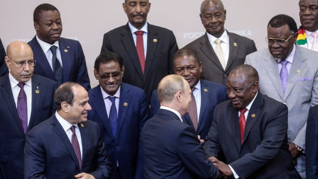 Ε.Μακρόν: «Υποκριτές οι Αφρικανοί που στηρίζουν Ρωσία»! – Το Παρίσι ξέχασε τα εγκλήματα Γάλλων-Βέλγων στην Αφρική