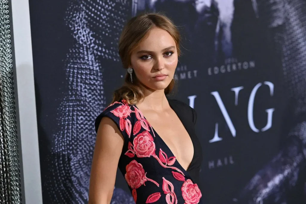 Η κόρη του Τζόνι Ντεπ είναι το ανερχόμενο αστέρι του Χόλιγουντ (βίντεο)