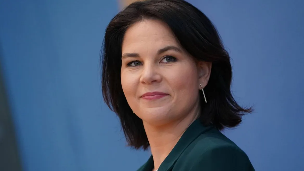 Στην Αθήνα την Παρασκευή η Αναλένα Μπέρμποκ: Δεύτερη στάση η Άγκυρα