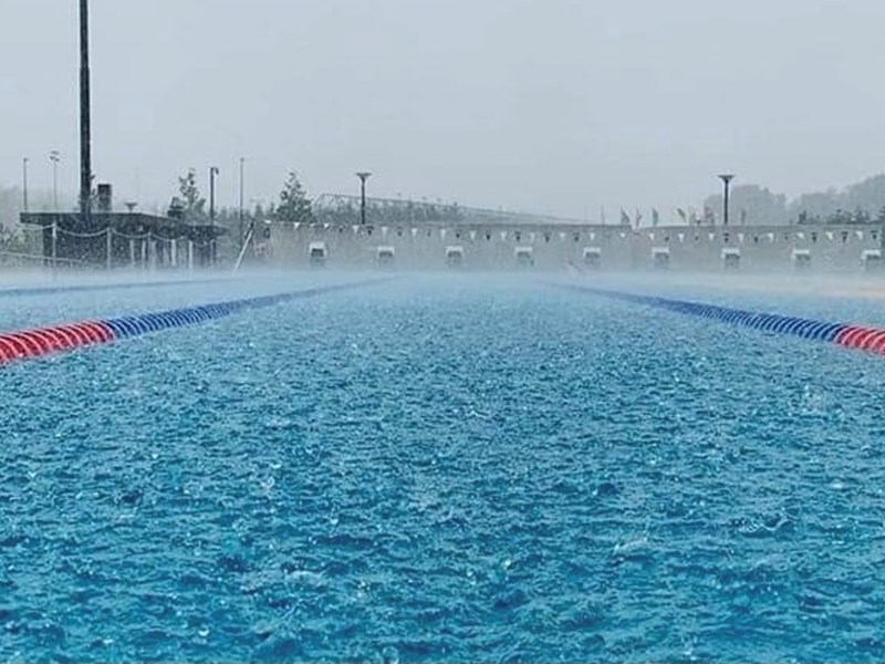 Γερμανία: Οι πισίνες στο Ανόβερο θα έχουν πλέον… μόνο κρύο νερό