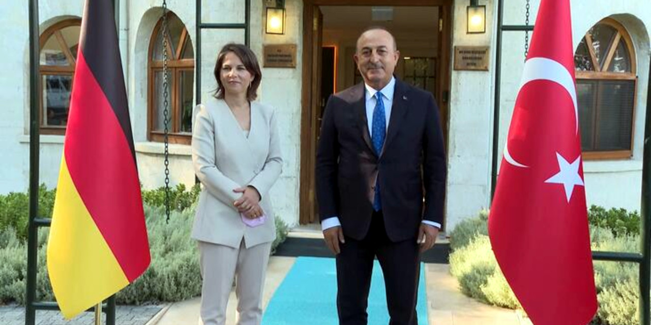 Τσαβούσογλου στη συνάντηση με Μπέρμποκ: «Η Γερμανία δεν έχει ισορροπημένη στάση στο Αιγαίο»