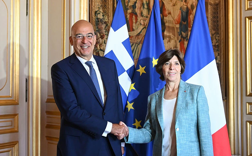 Γαλλίδα υπουργός Εξωτερικών σε Ν.Δένδια: «Παρακολουθούμε στενά τις εξελίξεις και θα είμαστε στο πλευρό σας»