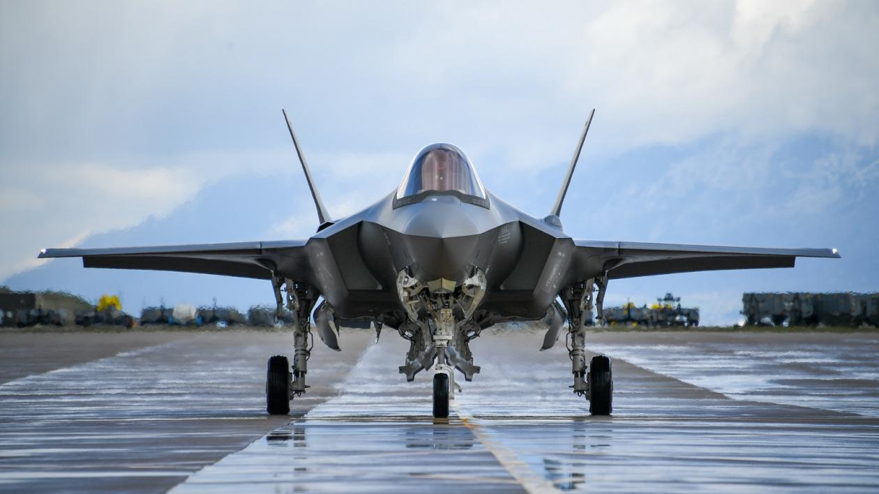 Νέο πρόβλημα αναγκάζει την αμερικανική Αεροπορία να καθηλώσει μεγάλο μέρος του στόλου των F-35
