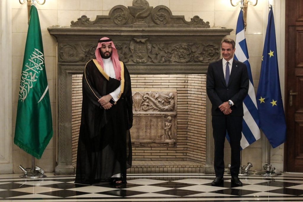 Επίθεση Bild σε Μητσοτάκη: «Έστρωσε το ”κόκκινο χαλί” για να καλωσορίσει τον ”σεΐχη του τρόμου”»