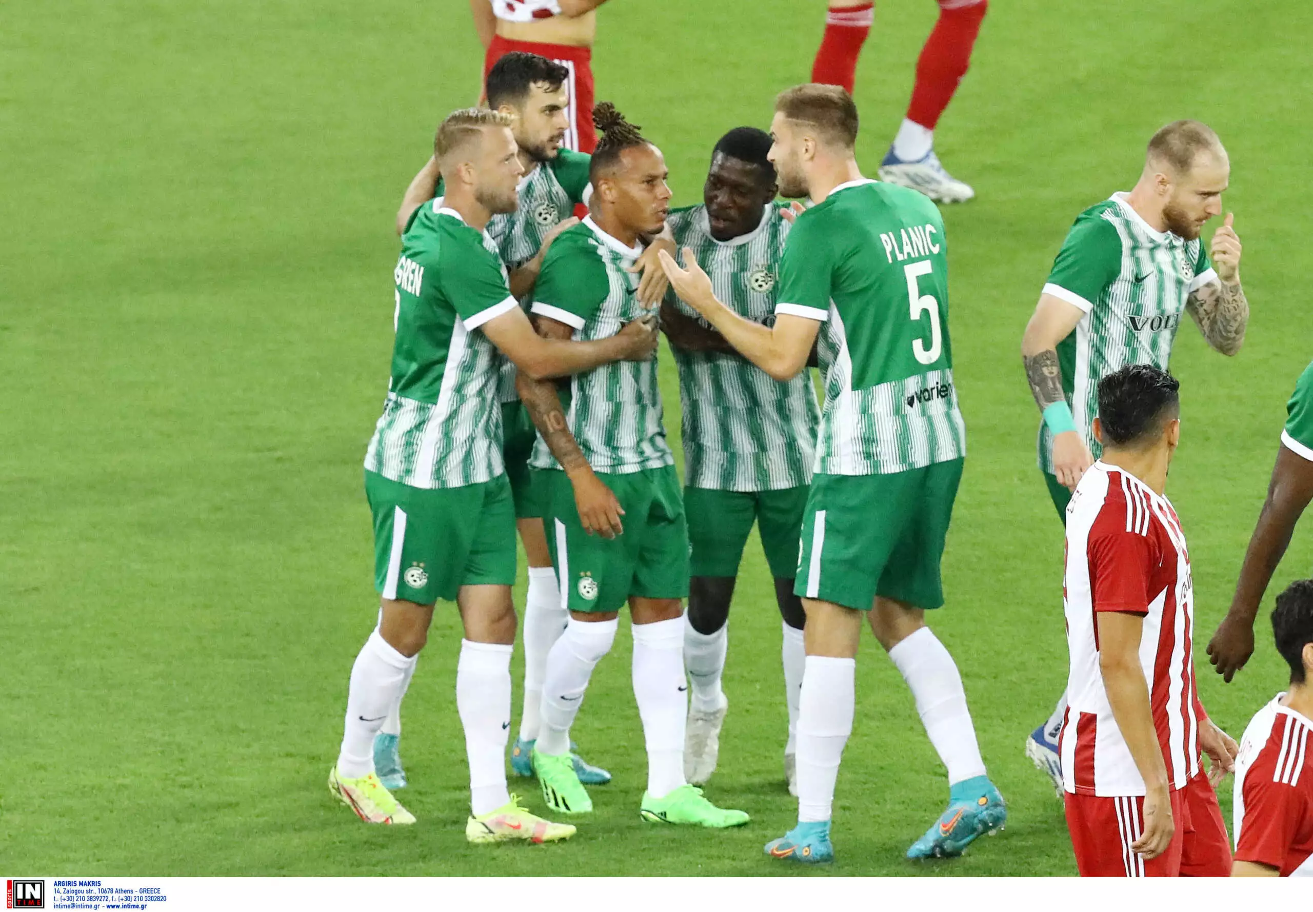 Εξαγριωμένοι οπαδοί της Μακάμπι Χάιφα στο «Ελευθέριος Βενιζέλος»