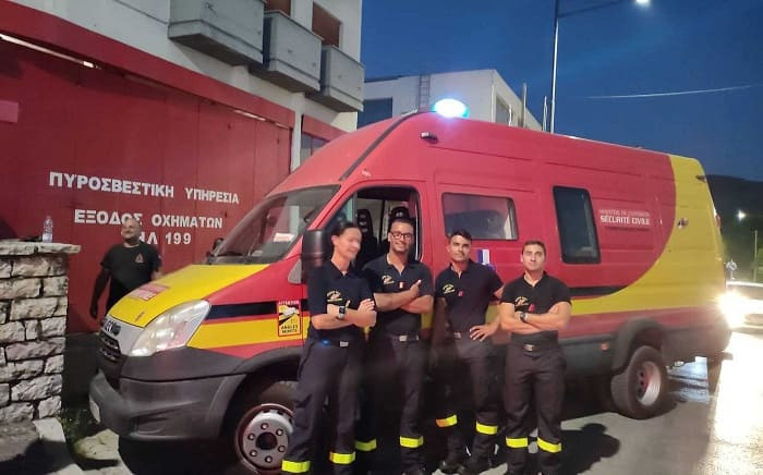 Έφτασαν στην Ηγουμενίτσα οι 25 Γάλλοι πυροσβέστες με τα 8 οχήματα (φώτο)