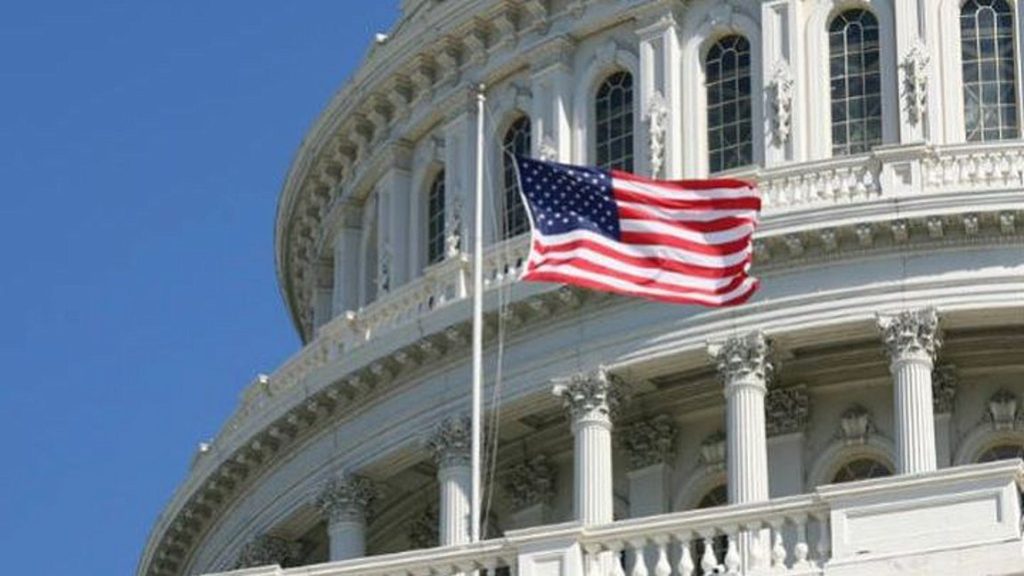 ΗΠΑ: Πρώτο βήμα στο Κογκρέσο για σχέδιο νόμου που απαγορεύει τα τουφέκια εφόδου