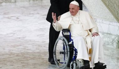 Πάπας Φραγκίσκος: Πιθανή παραίτηση λόγω των προβλημάτων υγείας