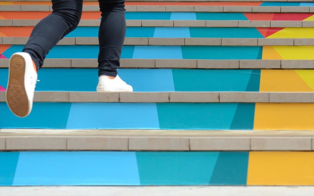 Νέα μελέτη: Πόσα συνεχόμενα σκαλιά που μπορείς να ανέβεις δείχνουν καλή υγεία