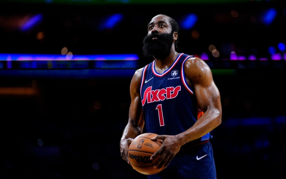 NBA: Η λίγκα ερευνά την υπόθεση επέκτασης συμβολαίου του Τ.Χάρντεν με τους Σίξερς – Κίνδυνος τιμωρίας στην ομάδα